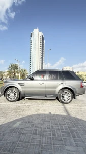 Elegant and Powerful Range Rover Sport for Sale