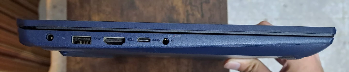 Lenovo Ideapad Slim 3 (2024)