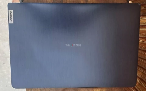 Lenovo Ideapad Slim 3 (2024)
