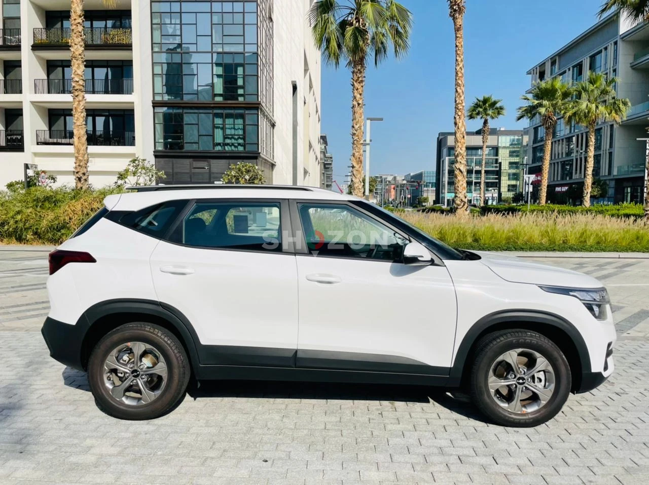 Well-maintained Kia Seltos in Elegant White