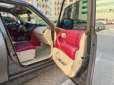 Nissan Patrol 2016 SE full option V8 small engine only