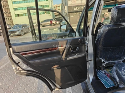 MITSUBISHI PAJERO FULL OPTION MODEL. 2013 GCC SPACE 