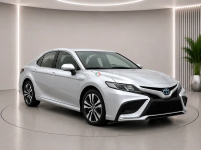 2024 Toyota Camry LE HEV Hybrid | 43,622 KM | 2.5L Hybrid | Silver