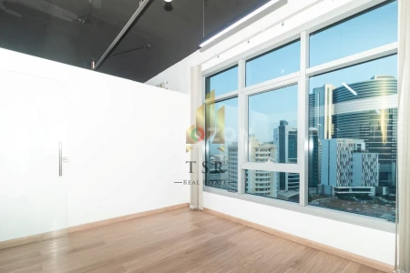Spacious | fitted Office | Near Metro Station