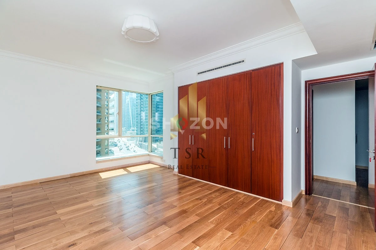 Marina View | Spacious| Study Room | Chiller free