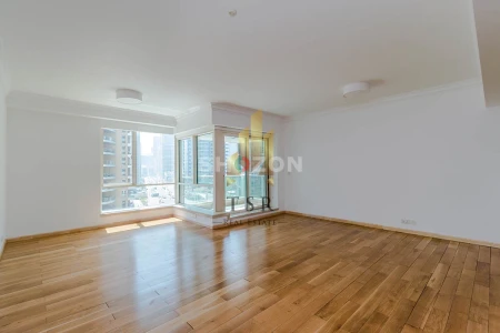 Marina View | Spacious| Study Room | Chiller free