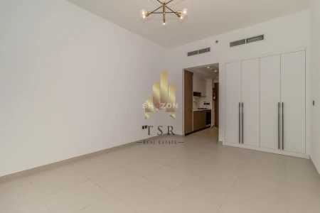 Prime Location | Spacious Studio | Pool View
