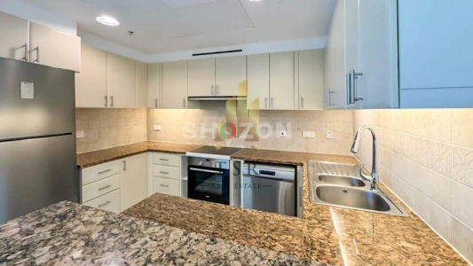Spacious | Golf Course View | Study | Chiller Free