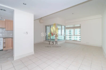Marina View | Spacious Unit | Emaar 6 | Study Room