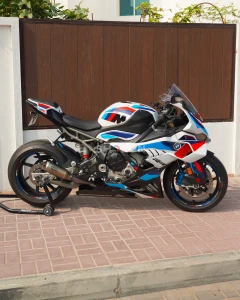 BMW S1000RR M - package Urget Sale - like new
