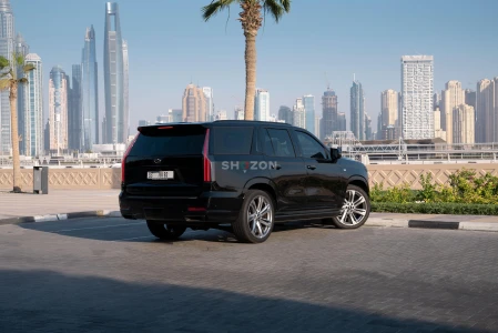 Cadillac Eacalade - Sport Platinum captain seats GCC