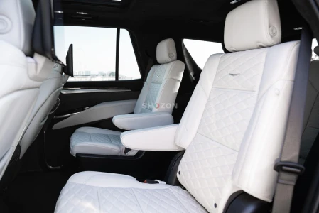 Cadillac Eacalade - Sport Platinum captain seats GCC