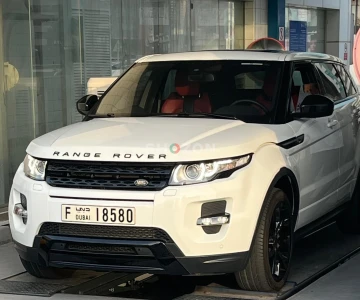 Range Rover in Excellent Condition with Modern Features
