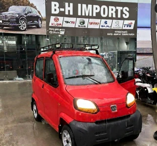 Bajaj Qute RE60 Car