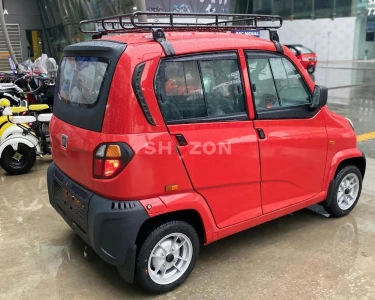 Bajaj Qute RE60 Car