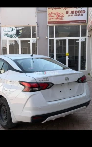 NISSAN VERSA 