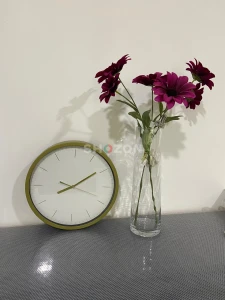 Minimalist Wall Clock in Gold Frame
