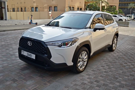 2024 COROLLA CROSS - SMART EDITION | ONLY 9,000 KM | RADAR & SUNROOF