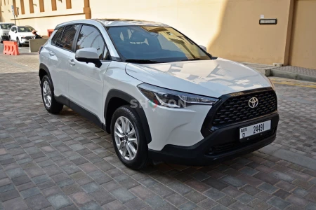 2024 COROLLA CROSS - SMART EDITION | ONLY 9,000 KM | RADAR & SUNROOF