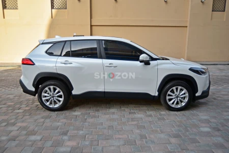 2024 COROLLA CROSS - SMART EDITION | ONLY 9,000 KM | RADAR & SUNROOF