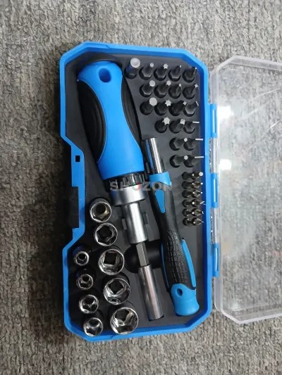 Multi-Tool Screwdriver Set