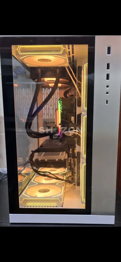 PC GAMING USED LIKE NEW