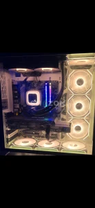 PC GAMING USED LIKE NEW