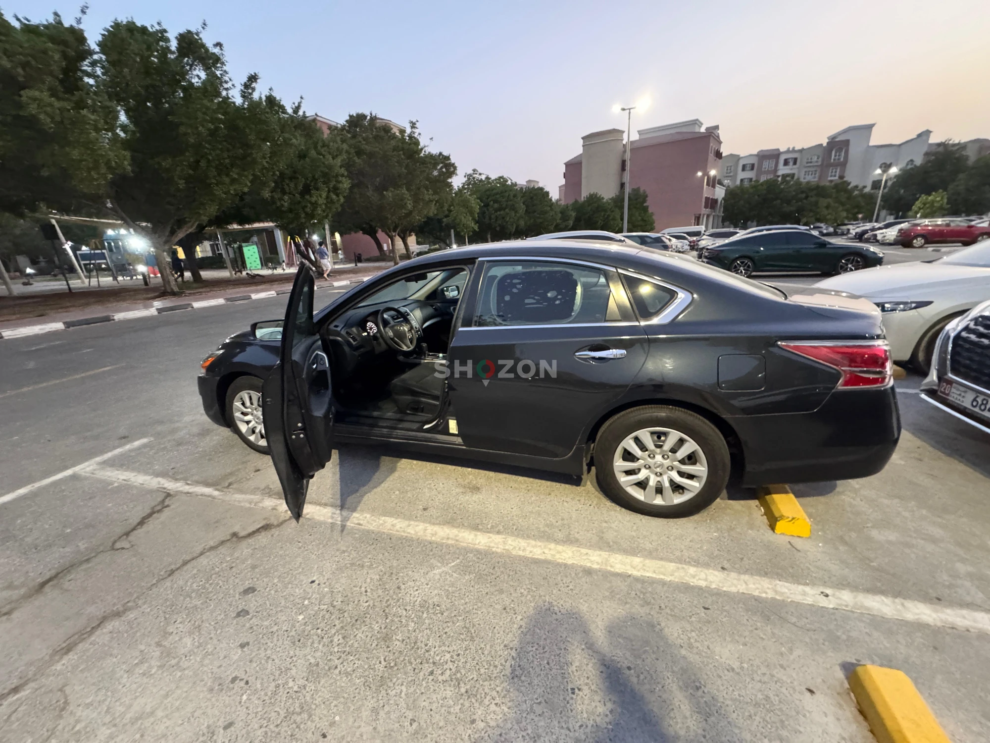 Nissan Altima - Sleek and Reliable Sedan