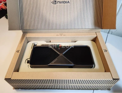  NVIDIA GeForce RTX 5090 Founders Edition FE 32GB