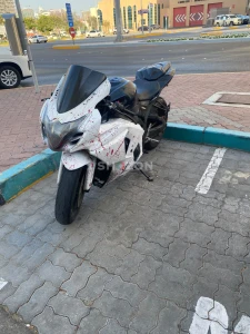 GSX-R 1000 (2013) For  sale 17,000 AED 