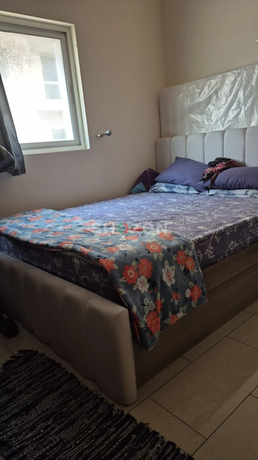 Pan Emirates Queen Bed with mattress - Excellent Condition