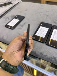 Iphone XR only @ 559aed