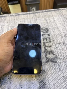 iphone 11 only @ 599 aed