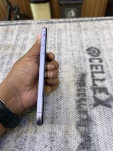 iphone 11 only @ 599 aed