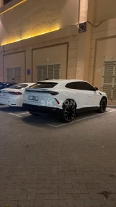 Lamborghini Urus Deluxe Gcc