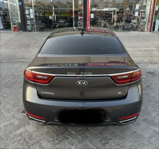 KIA CADENZA
