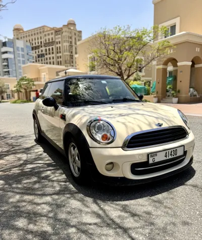 Mini Cooper in Excellent Condition
