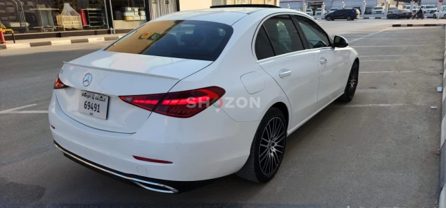 MERSEDES BENZ C300 2023