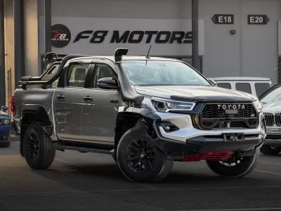 TOYOTA HILUX GR KIT 2023