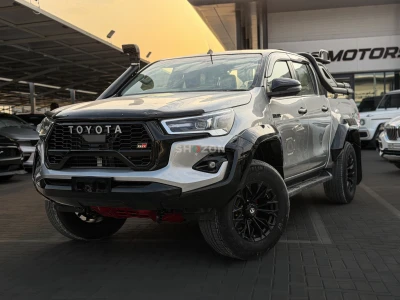 TOYOTA HILUX GR KIT 2023