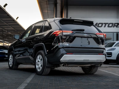 TOYOTA RAV4 LE AWD 2024