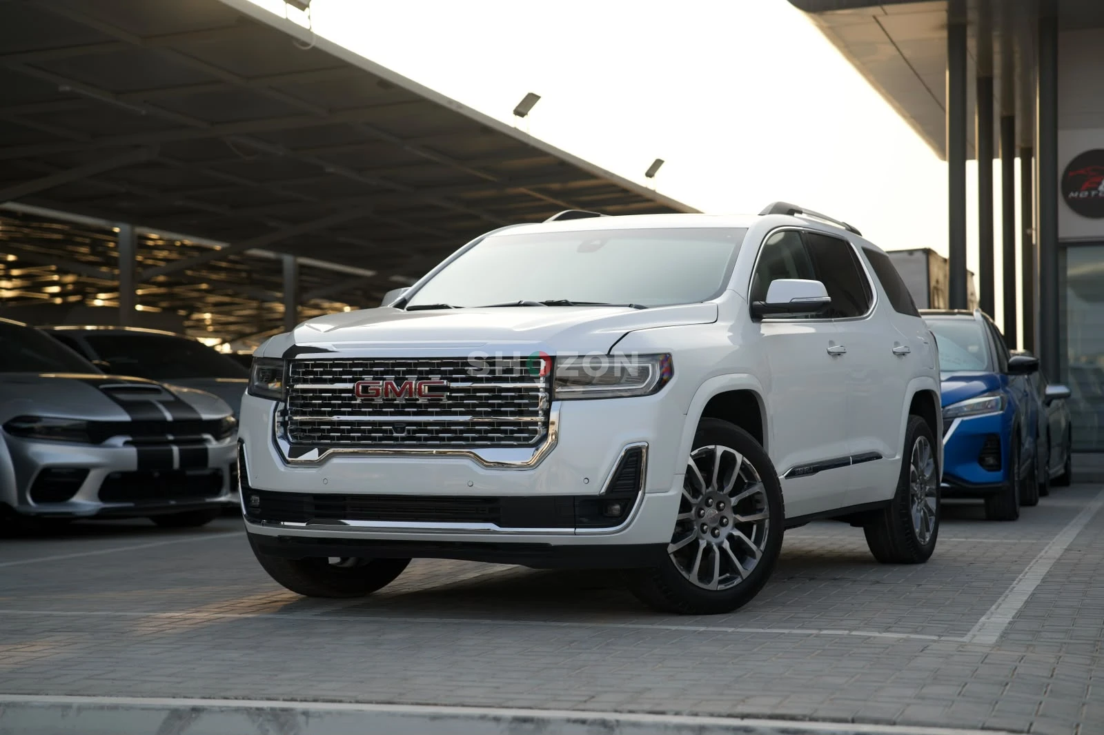 GMC ACADIA DENALI 2023 FULL OPTION CANADIAN SPEC