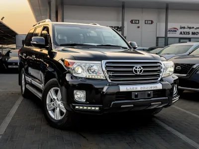 TOYOTA LAND CRUISER GCR V8 GCC SPEC