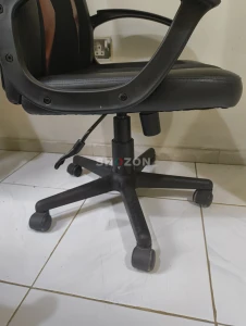 Ergonomic Black and Red Office/Gaming Chair