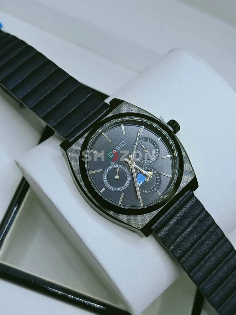 Casio Men's Black Analog Watch