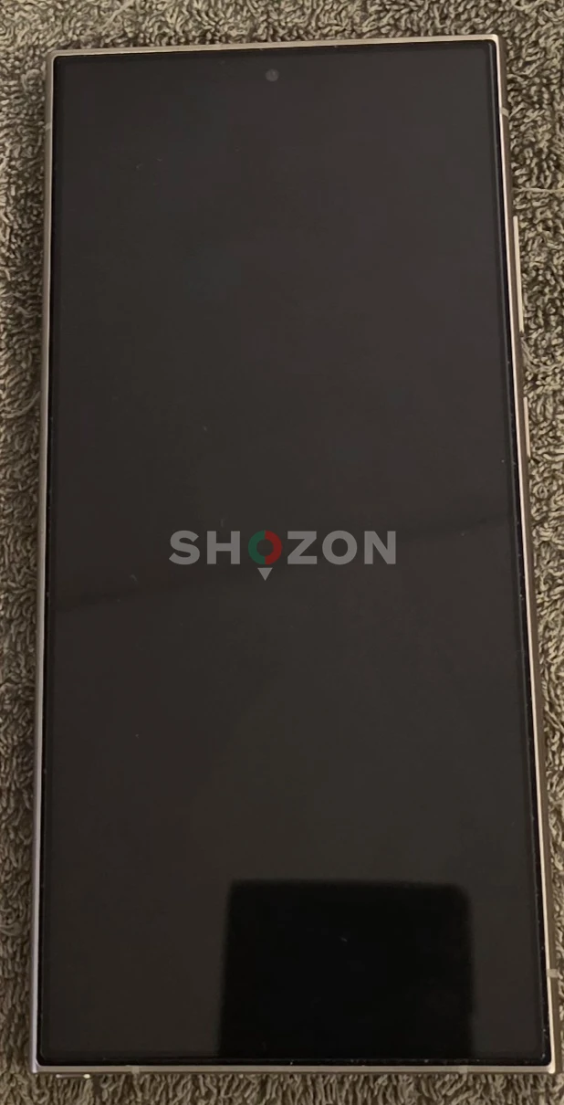 Samsung Galaxy S24 Ultra 256GB - 10/10 Pristine Condition (Zero Scratches) Price: AED 2,100 (Slightly Negotiable for Serious Buyers) Location: Al Karama, Dubai