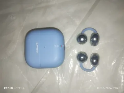 Huawei Blue Wireless Earbuds with Charging Case