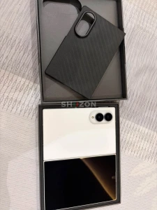 Samsung Galaxy Z Fold 8