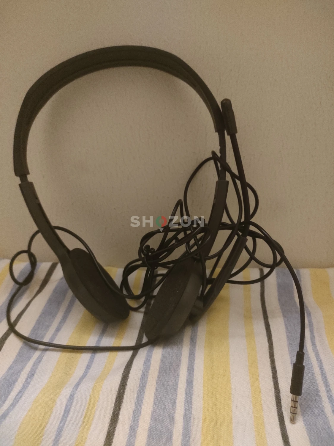 Wired On-Ear Headphones Black