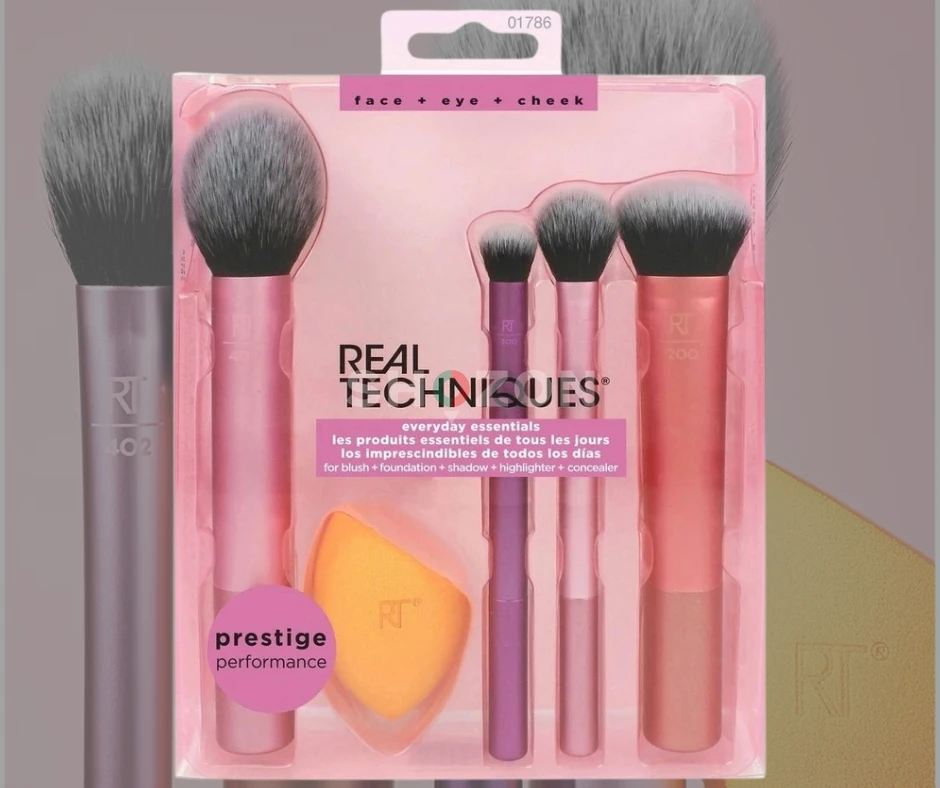 Real Techniques Everyday Essentials Makeup Brush Set